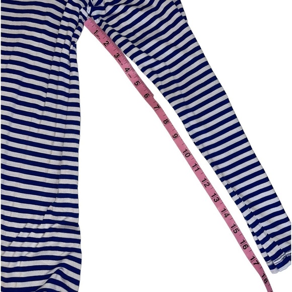 NWT Michael Kors Wrap front blouse. Size XL Lomg sleeve, hook front closure - Picture 7 of 9